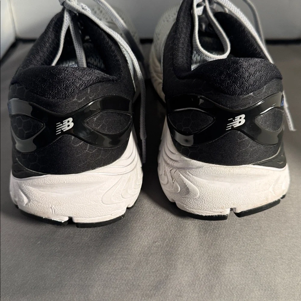 New Balance design men comfort